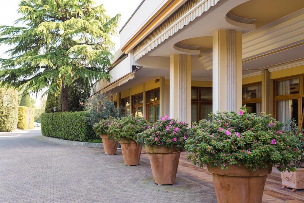 מונטגרוטו טרמה Hotel Terme Antoniano מראה חיצוני תמונה