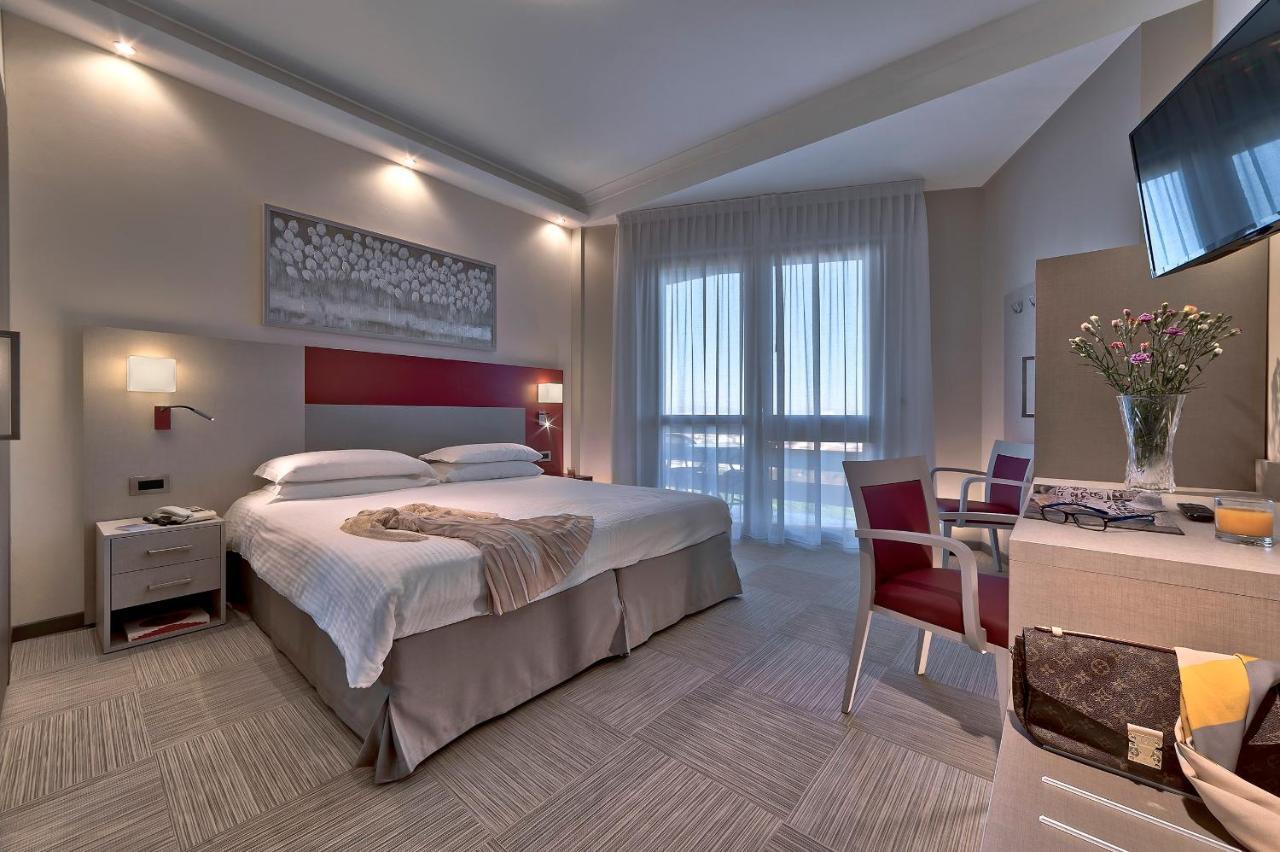 מונטגרוטו טרמה Hotel Terme Antoniano מראה חיצוני תמונה